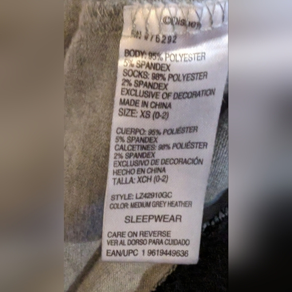 Disney The Nightmare Before Christmas Keep It Spooky Nightshirt Size XS Costume - Picture 8 of 8